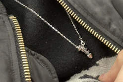 J'adore mon petit collier de chasteté 🥰