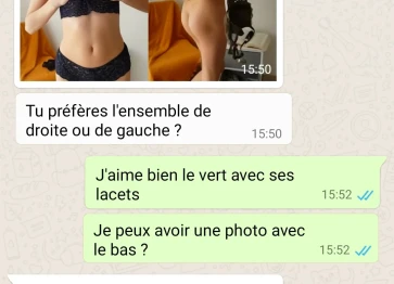 Julia essaie sa lingerie…